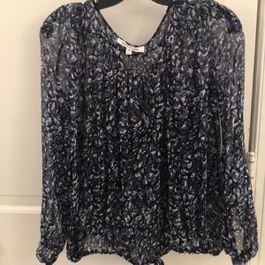 Elizabeth and James Top